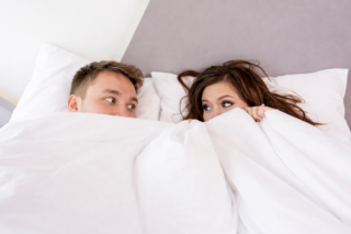 Egyre több pár alszik éjszaka külön ágyban, kapcsolatuk mégis boldog