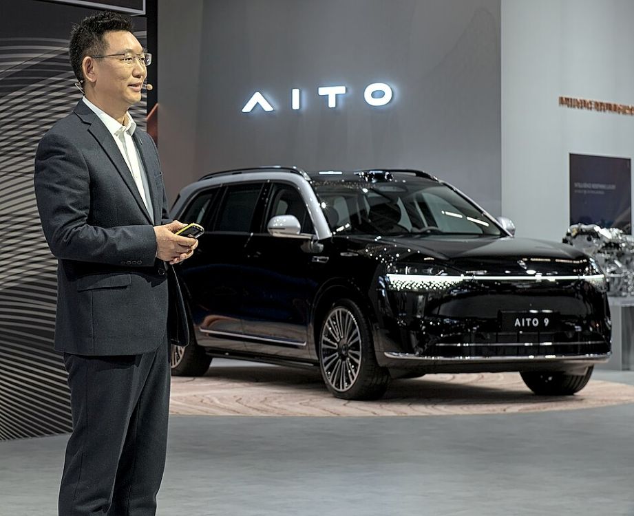 Forradalmi vagy furcsa? Beépített autós WC-n dolgozik egy kínai autógyártó